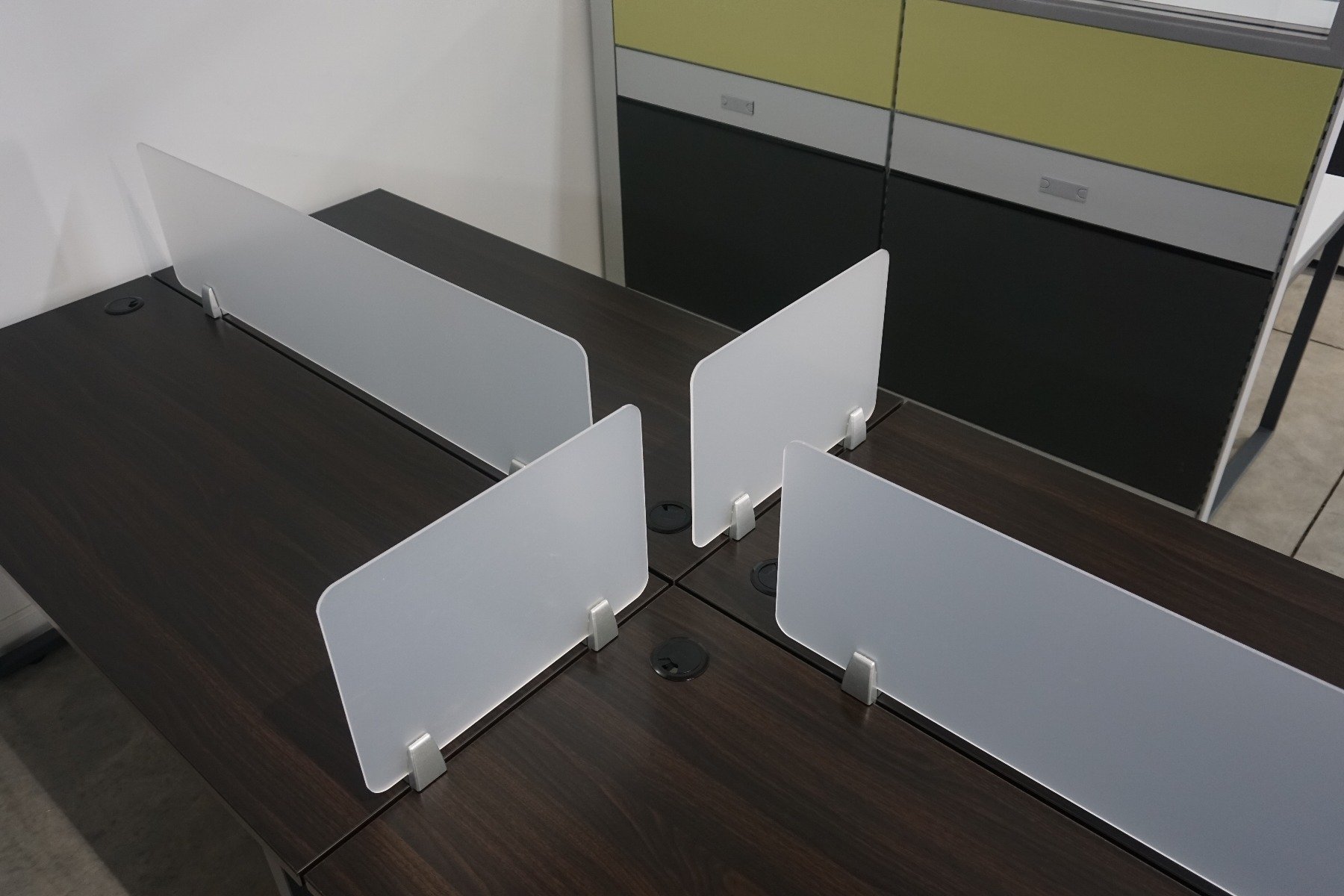 Nova Desking System | 24x60 Seats 4 | 5 Colors Available - Image 6