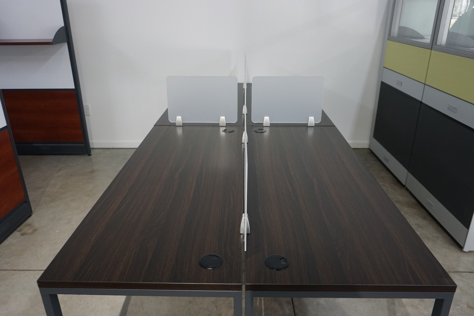 Nova Desking System | 24x60 Seats 4 | 5 Colors Available - Image 7
